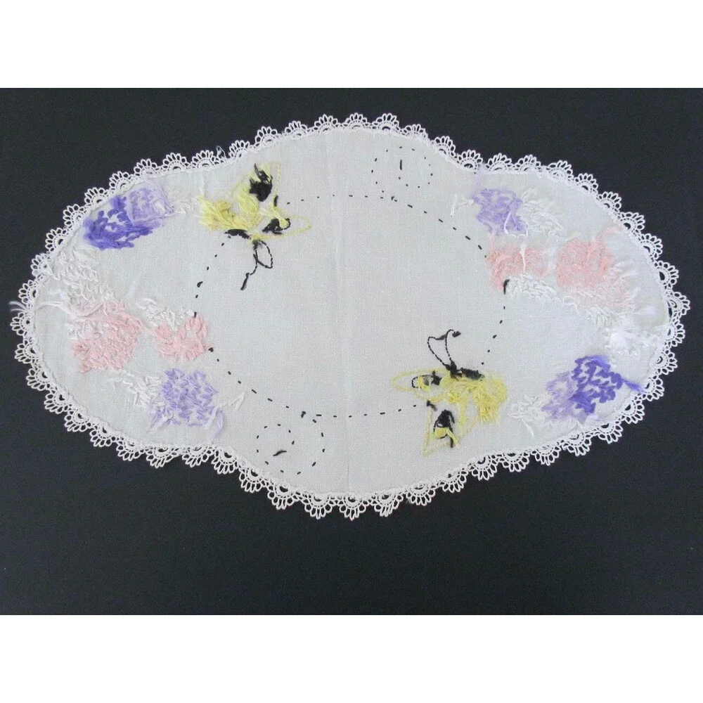 Vintage Butterfly Floral Doily Dresser Scarf Embroidery Set Linen Crochet Edges